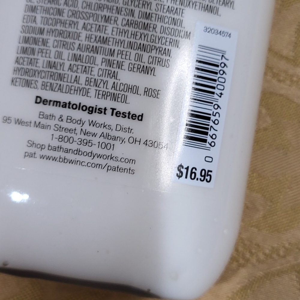 Champagne Toast Body Lotion - Picture 2 of 2